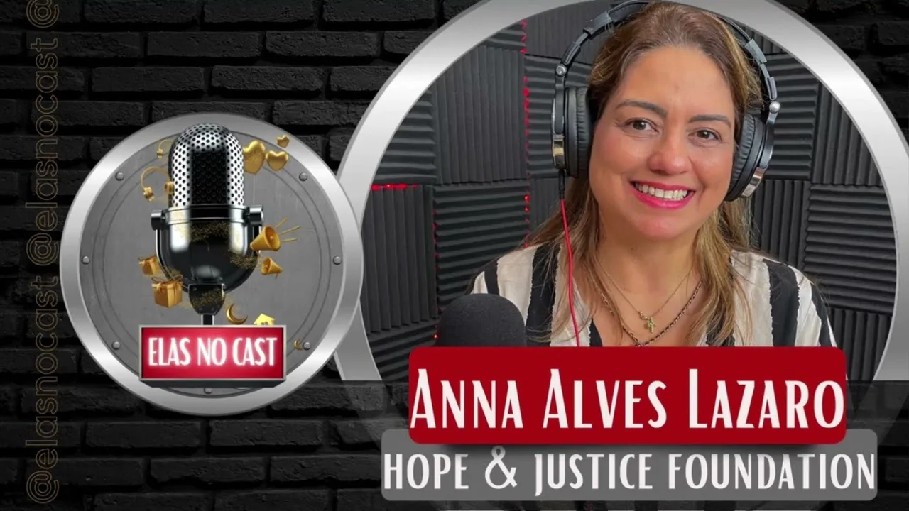 Cover of episode 29 of Elas no Cast with Anna Alves-Lázaro