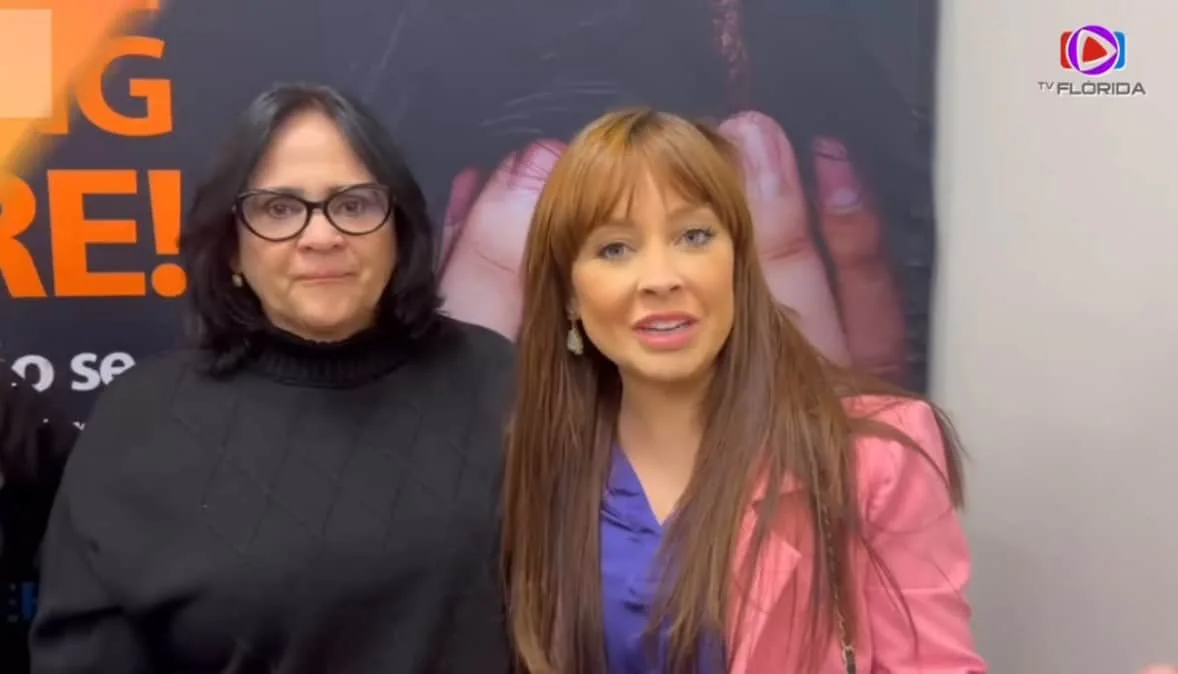 Anna Alves-Lázaro and journalist Lili Pacheco during the TV Florida interview